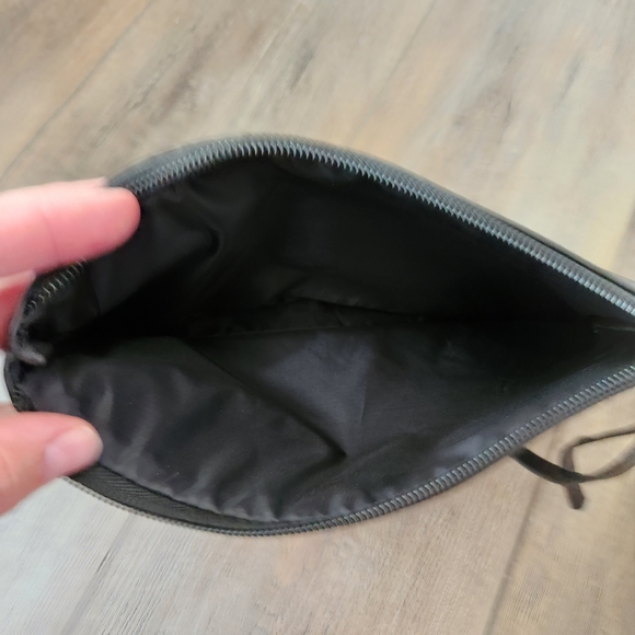 Victoria's Secret Rainbow Sequin Cosmetic Bag Coin Purse - Picture 5 of 6